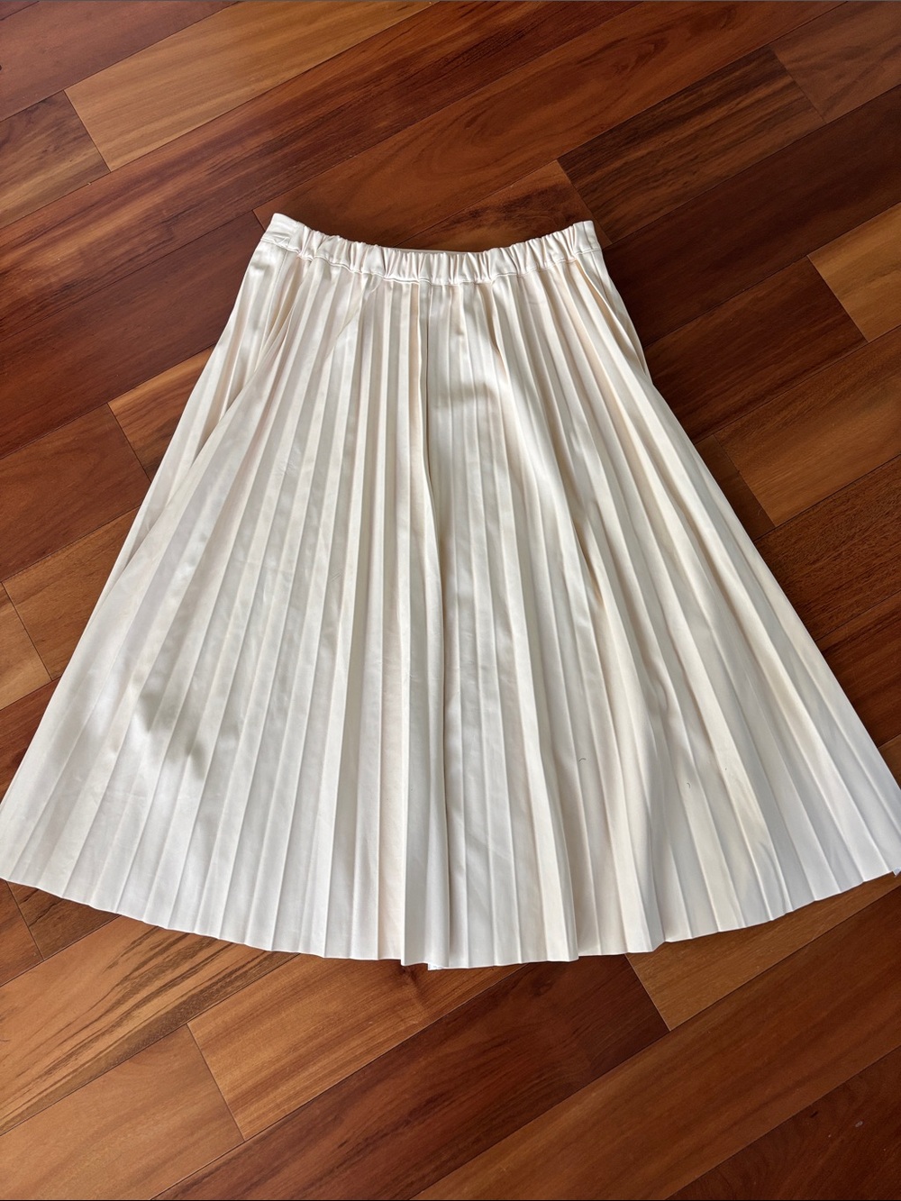 Faux leather skirt - Picture 6 of 8